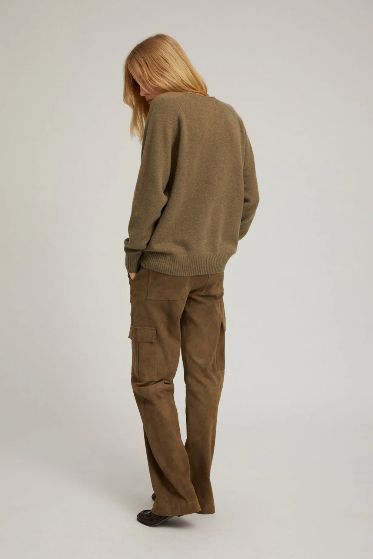 BAGGY LOWRISE CARGO PANTS OLIVE