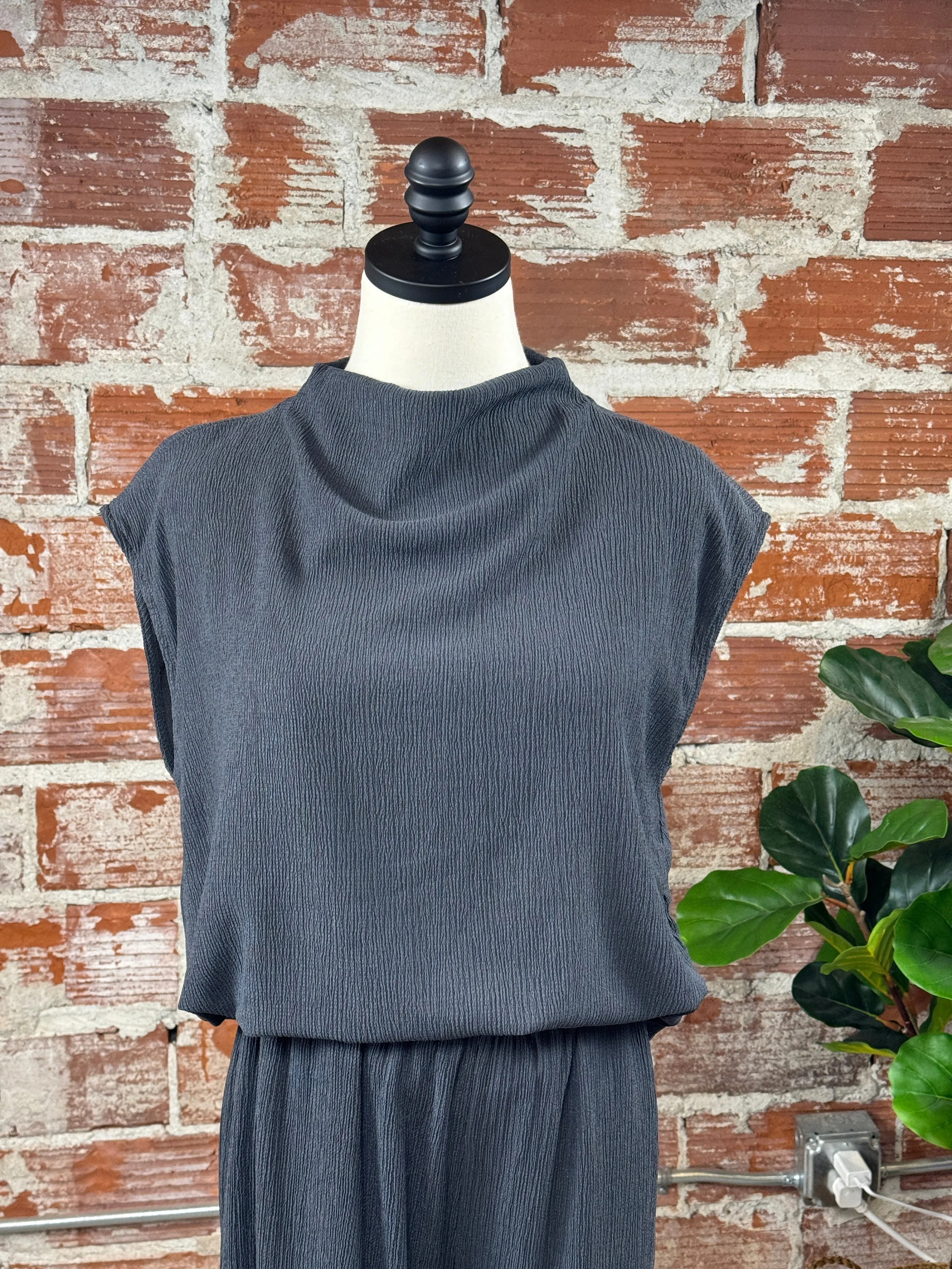 (Restock!) Zuri Mock Neck Top in Charcoal