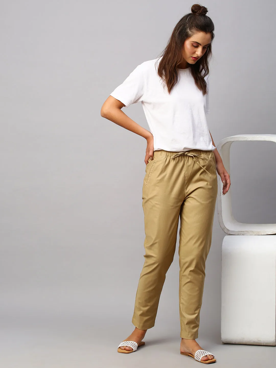 Women's Khaki Cotton Lycra Regular Fit Pant